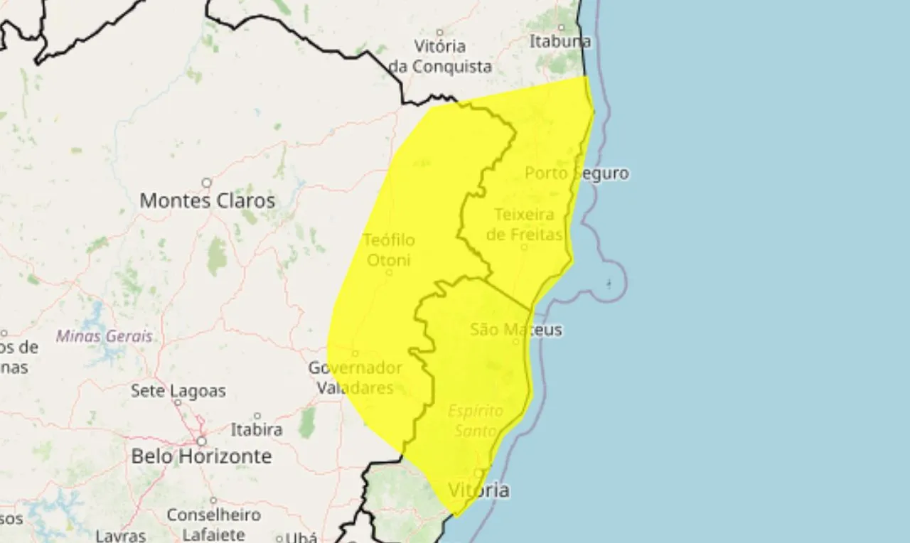 A imagem mostra alerta amarelo de chivas intensas para tr&ecirc;s estados brasileiros